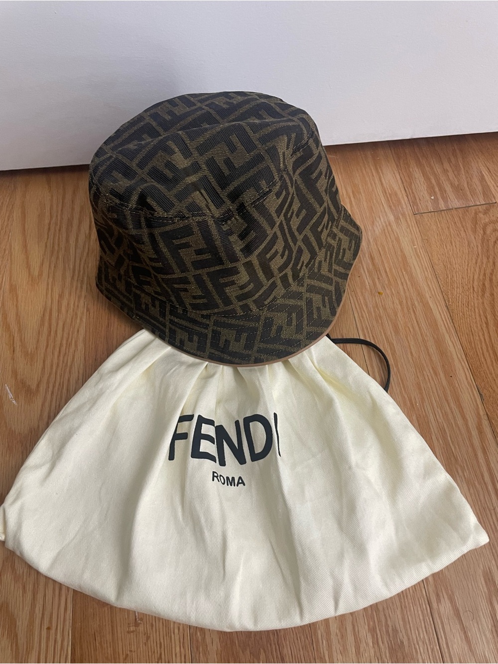 Fendi Unisex FF Logo Brown & Black Bucket Hat size M